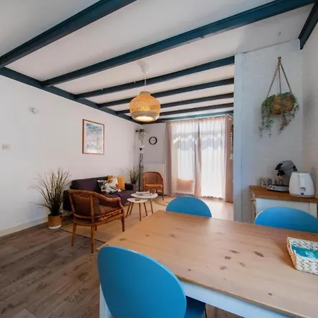 Nina's House 1 