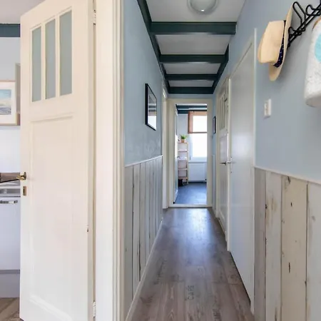 Nina's House 1 